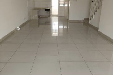 Jalan Putra Prima 4/3 