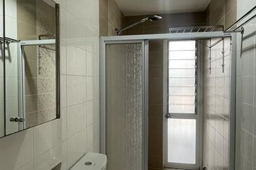 The Zest @ Kinrara 9