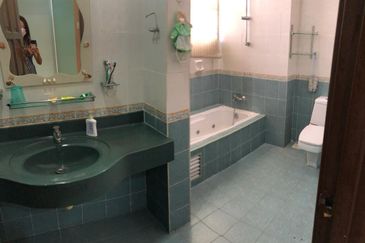 🔥🔥🔥 NICE RENO, Bandar Puteri 8, 2 Storey Semi Detach House, 45x100, Freehold, Tight Security PUTERI PUCHONG