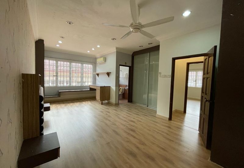 🔥🔥🔥 NICE RENO, Bandar Puteri 8, 2 Storey Semi Detach House, 45x100, Freehold, Tight Security PUTERI PUCHONG