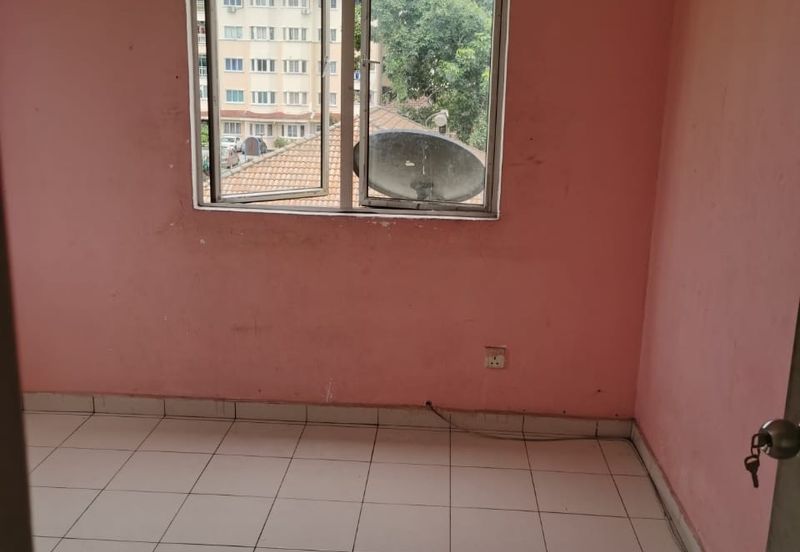 SERI JATI APARTMENT PUCHONG HARTAMAS