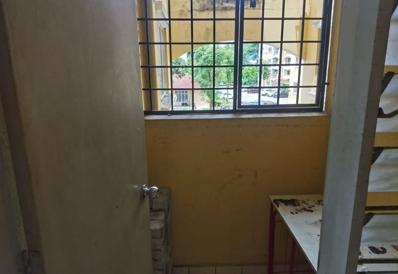 SERI JATI APARTMENT PUCHONG HARTAMAS