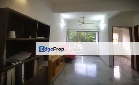 Sri Anggerik 1, Puchong. Newly Paint unit with Partly Furnish. Walking to morning market. Low Floor, Selangor, Puchong