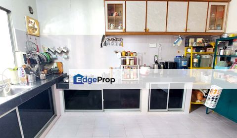 Taman Kinrara Seksyen 2, Puchong, Selangor, 2 Sty House, 20x60 sf, Kitchen fully extended, Selangor, Puchong