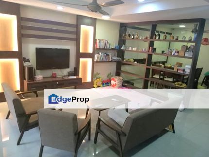 Puchong Hartamas Kim Crest PH1 Freehold 22x70 Move in Condition 2half sty, Selangor, Puchong