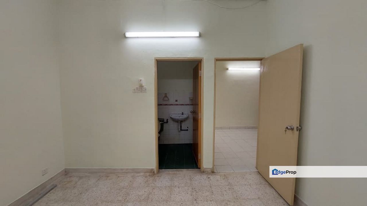 Bandar Kinrara 2, Bandar Kinrara Puchong, Selangor, Face Green, Extra Parking 20x70 Freehold Puchong, Selangor, Bandar Kinrara Puchong