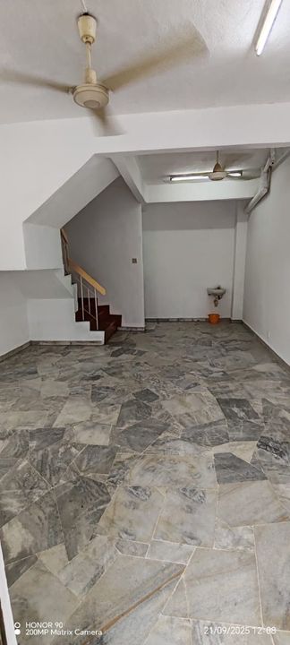 Taman Puchong Intan, Puchong 15x55 Fully Extended ,Newly Paint, Facing Open, Selangor, Puchong