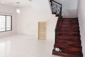 Bandar Puteri Puchong 10, Endlot, 32x75, Freehold, Gated Guarded RM1.3 mil