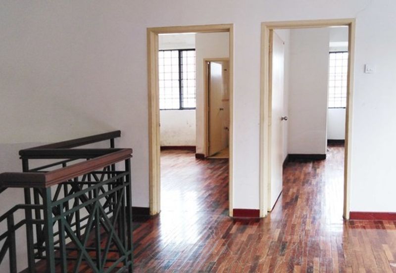 Bandar Puteri Puchong 10, Endlot, 32x75, Freehold, Gated Guarded RM1.3 mil