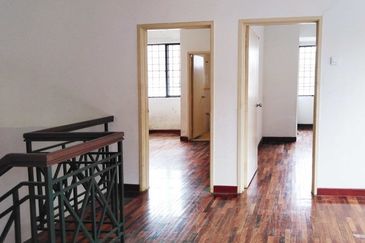 Bandar Puteri Puchong 10, Endlot, 32x75, Freehold, Gated Guarded RM1.3 mil