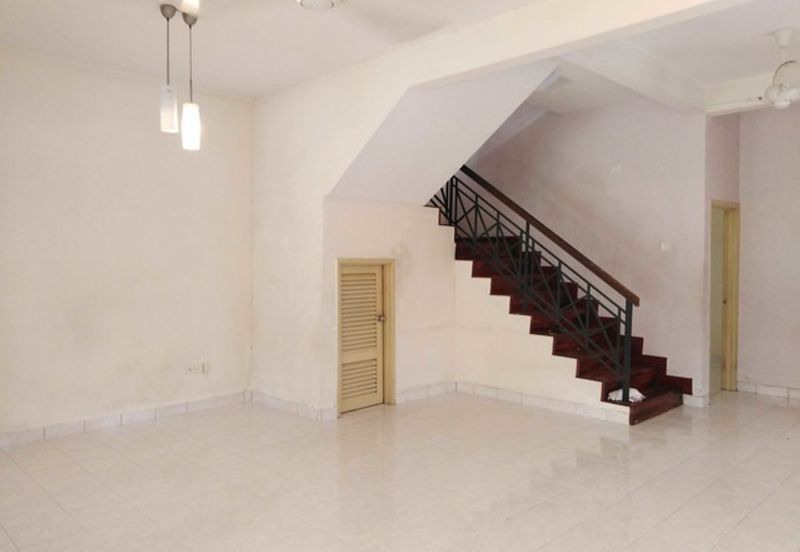 Bandar Puteri Puchong 10, Endlot, 32x75, Freehold, Gated Guarded RM1.3 mil