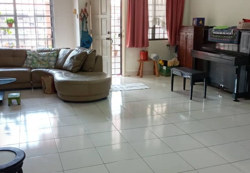 [MUST VIEW] Bandar Puteri 12, 22x75 2 Sty House, Nice Layout PUTERI PUCHONG