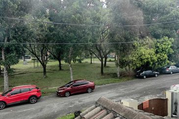 Taman Saujana Puchong