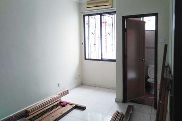 🔥🔥 Bandar puteri Puchong 10Ⓜ️ 2STOREY  22x75 for Sale rm1.12million