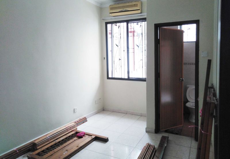 🔥🔥 Bandar puteri Puchong 10Ⓜ️ 2STOREY  22x75 for Sale rm1.12million