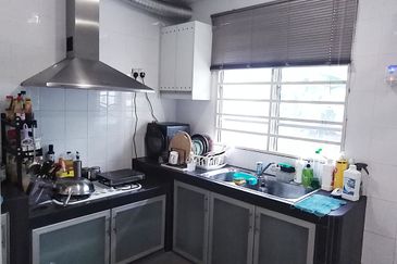 🔥🔥 Bandar puteri Puchong 10 EndlotⓂ️ 2STOREY  32x75 for Sale rm1.5million