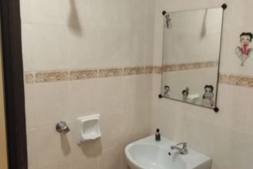 🔥🔥 Bandar puteri Puchong 10 EndlotⓂ️ 2STOREY  32x75 for Sale rm1.5million