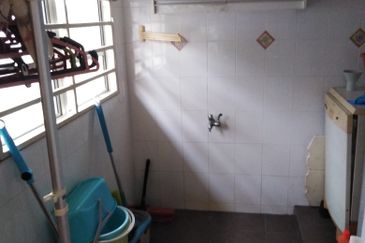 🔥🔥 Bandar puteri Puchong 10 EndlotⓂ️ 2STOREY  32x75 for Sale rm1.5million