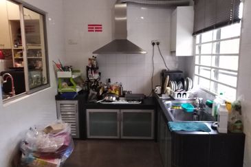 🔥🔥 Bandar puteri Puchong 10 EndlotⓂ️ 2STOREY  32x75 for Sale rm1.5million