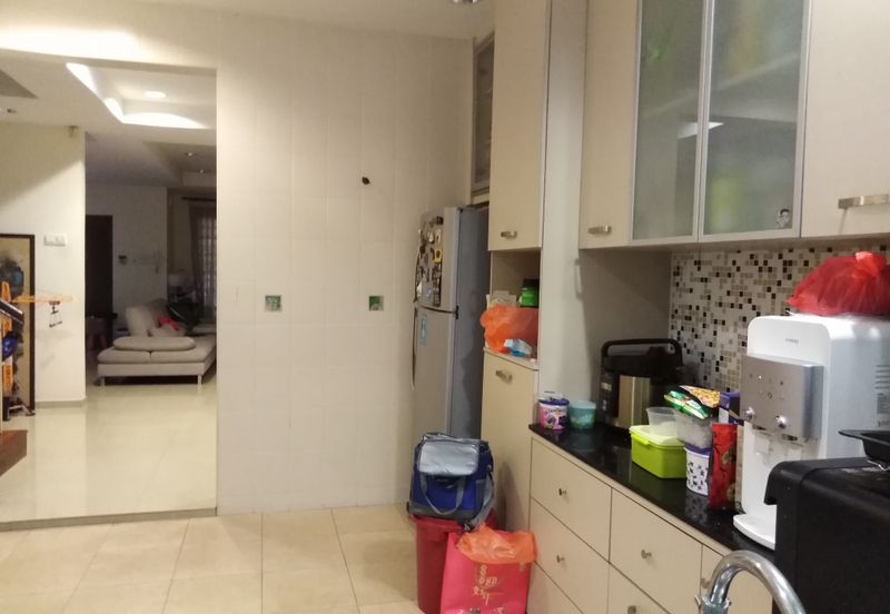 🔥🔥 Bandar puteri Puchong 10 EndlotⓂ️ 2STOREY  32x75 for Sale rm1.5million