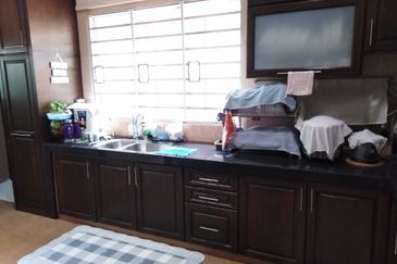 🔥🔥 Bandar puteri Puchong 10 EndlotⓂ️ 2STOREY  40 x75 for Sale rm1.55million