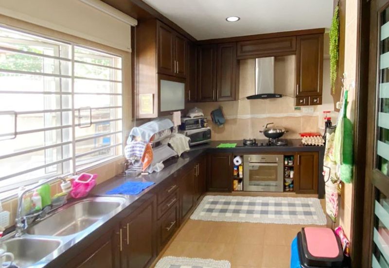 🔥🔥 Bandar puteri Puchong 10 EndlotⓂ️ 2STOREY  40 x75 for Sale rm1.55million