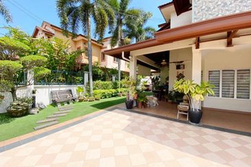 🔥🔥 Bandar puteri Puchong 10 EndlotⓂ️ 2STOREY  40 x75 for Sale rm1.55million