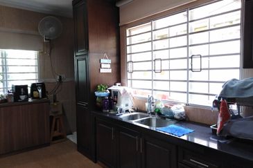 🔥🔥 Bandar puteri Puchong 10 EndlotⓂ️ 2STOREY  40 x75 for Sale rm1.55million