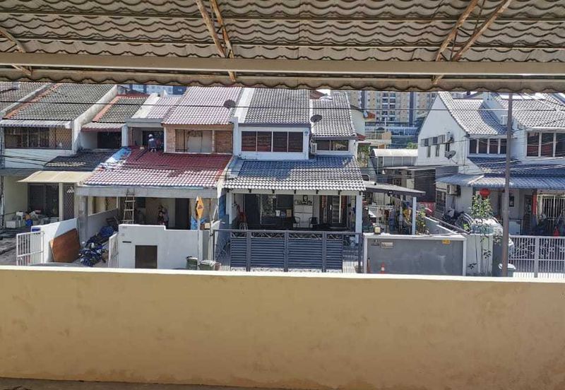 Happy Garden (Taman Gembira)