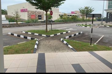 PUSAT BANDAR PUTRA PERMAI 2