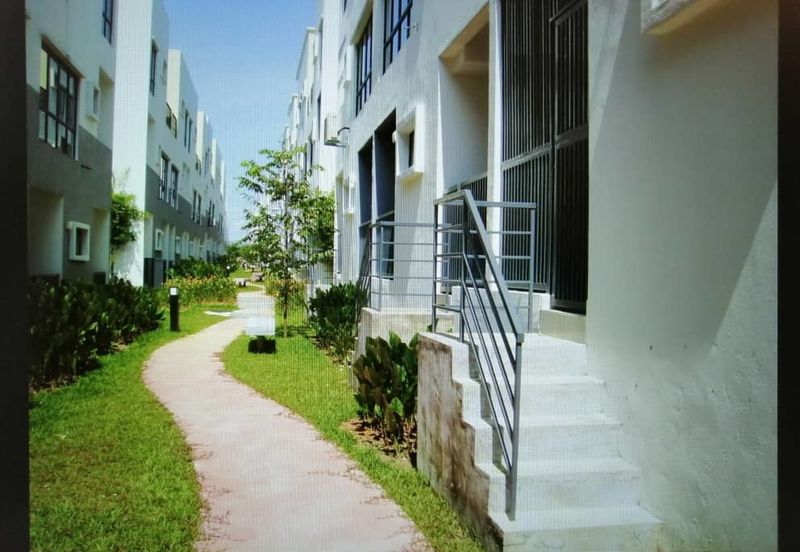 Sierra 1, Odora Parkhomes