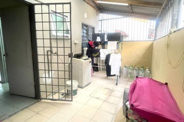 Jalan Puchong Utama 12/7D