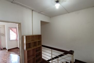 Jalan Bandar Puchong Jaya 