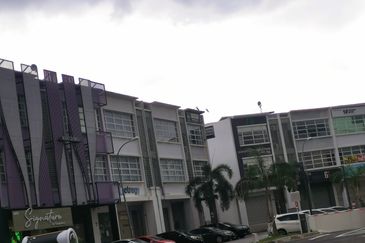 1 Puchong Business Park