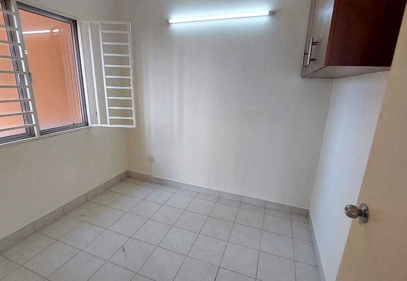 Puteri Bayu Apartment