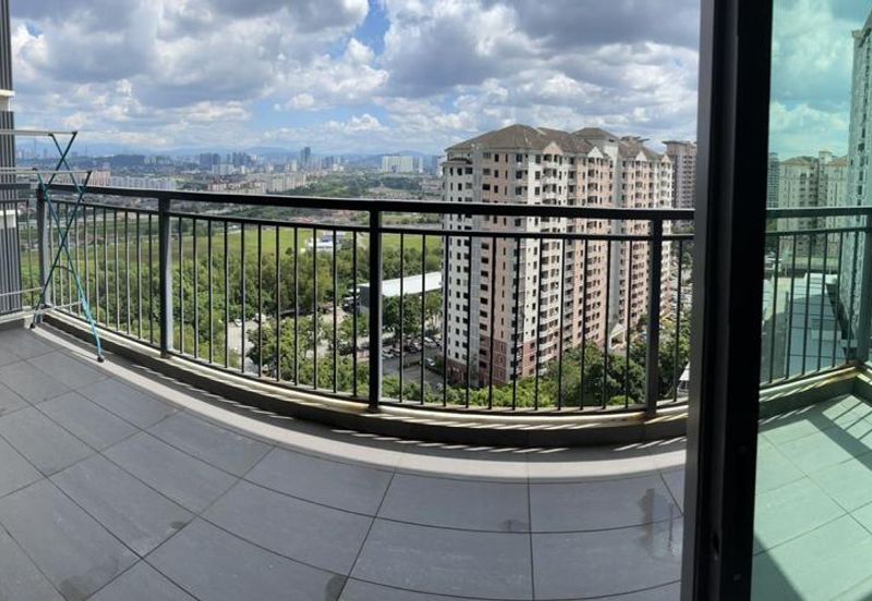 Zefer Hill Residence