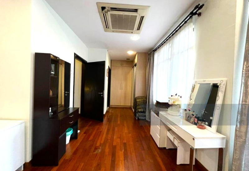 The Residence, Mont Kiara