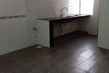 Bandar puteri @ 2 Storey House ready to move in 