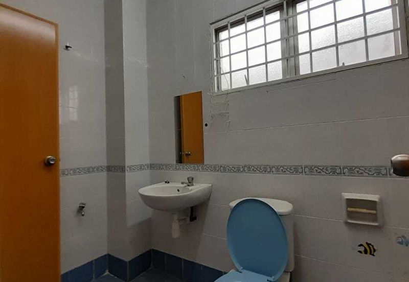 Bandar puteri @ 2 Storey House ready to move in 