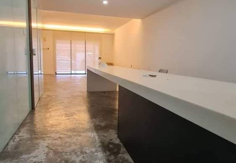 Bandar puteri 6, 2 Storey House 22x75 for sale