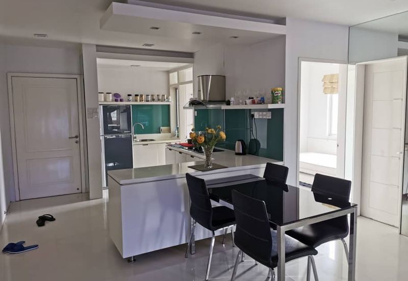 Puteri Bayu Apartment