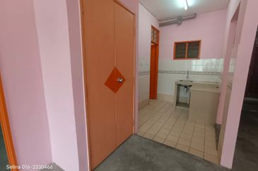 Sri Dahlia Apartment