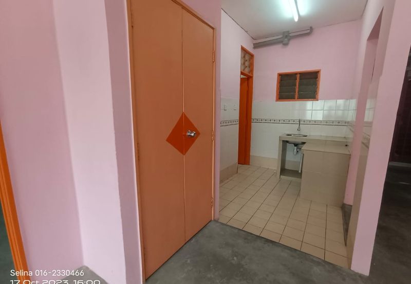 Sri Dahlia Apartment