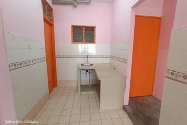 Sri Dahlia Apartment