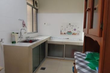 Pangsapuri Putra Impian, Taman Pinggiran Putra