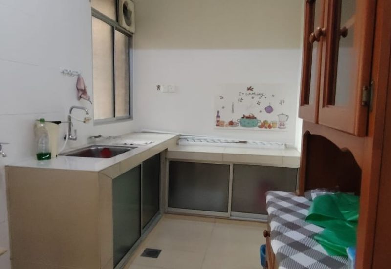 Pangsapuri Putra Impian, Taman Pinggiran Putra