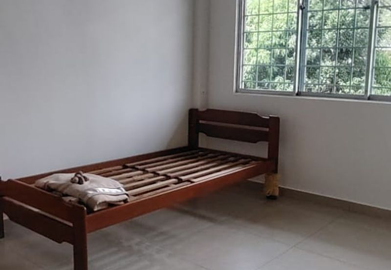 Pangsapuri Putra Impian, Taman Pinggiran Putra