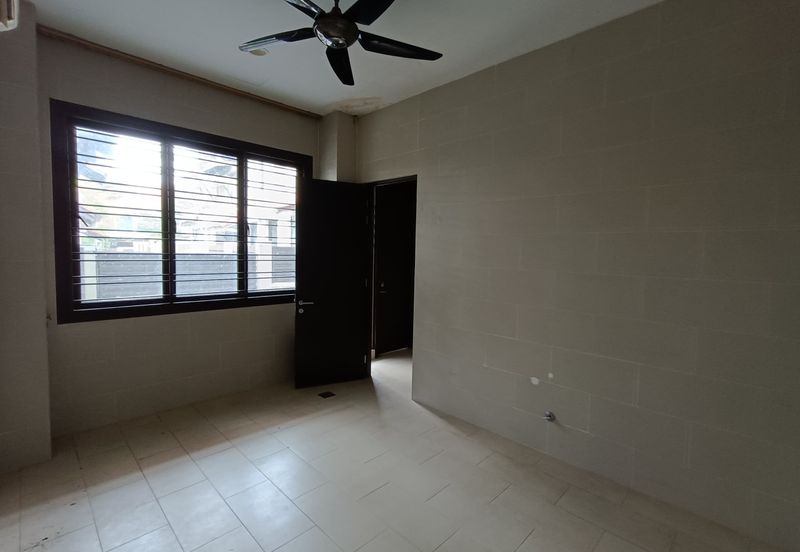 Jalan Bandar Kinrara 6G/1D