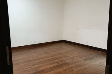 Jalan Bandar Kinrara 6G/1D