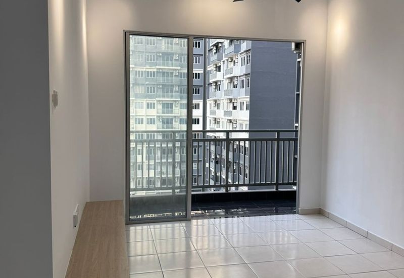 Seri Topaz Apartment